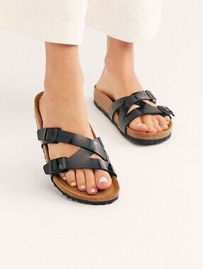Yao Balance Birkenstock Sandals in black patent Size 35 fits size 6 US